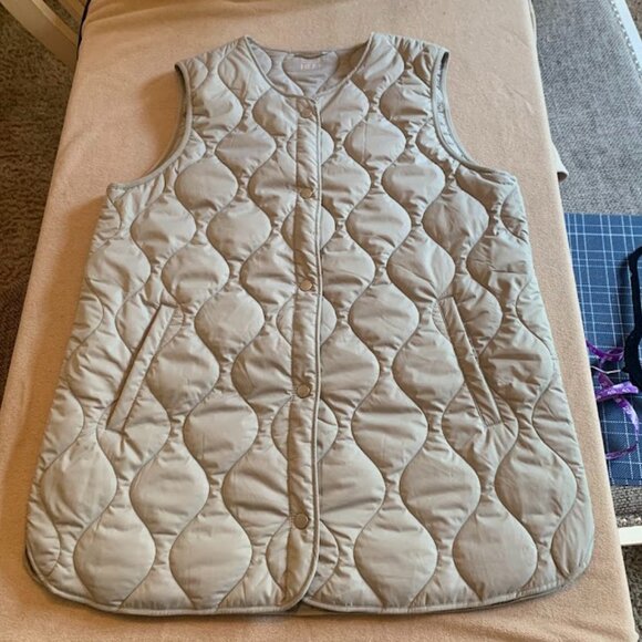 32 Degrees Women's Oversized Quilted Vest - Gray Size L - Picture 5 of 9